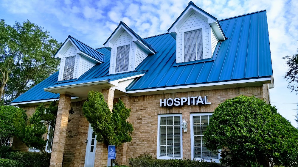 Animal Hospital Highway 6