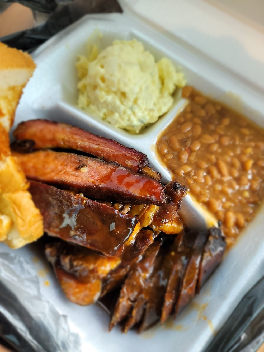 Boogies Chicago Style BBQ