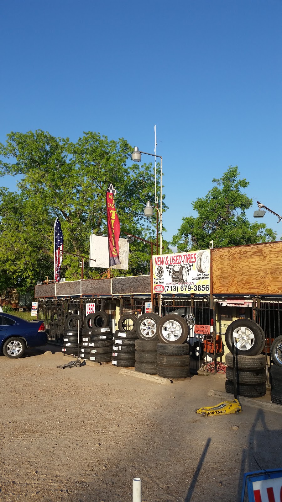 HENRY’S TIRE