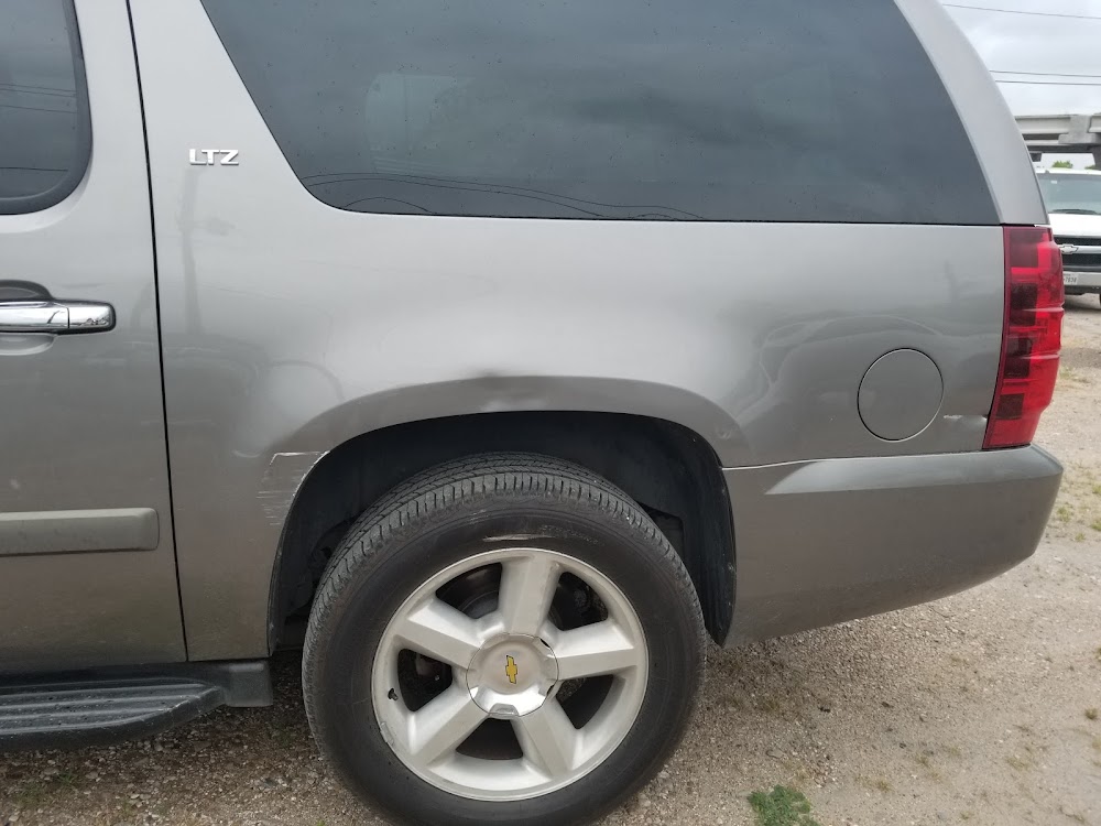 Moy’s Custom Paint & Body