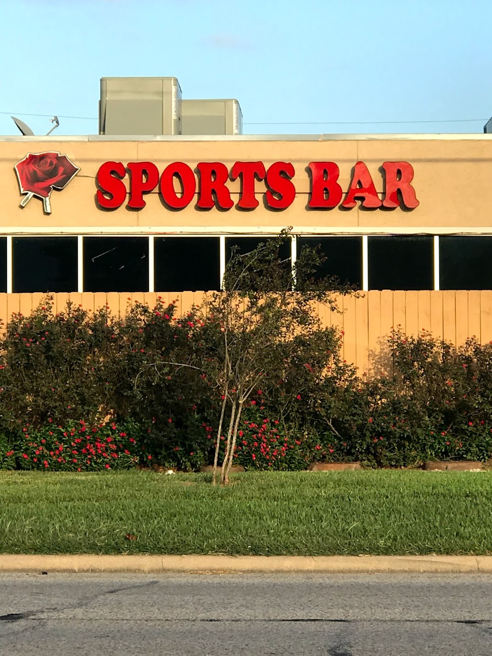 Rose Bar and Grill