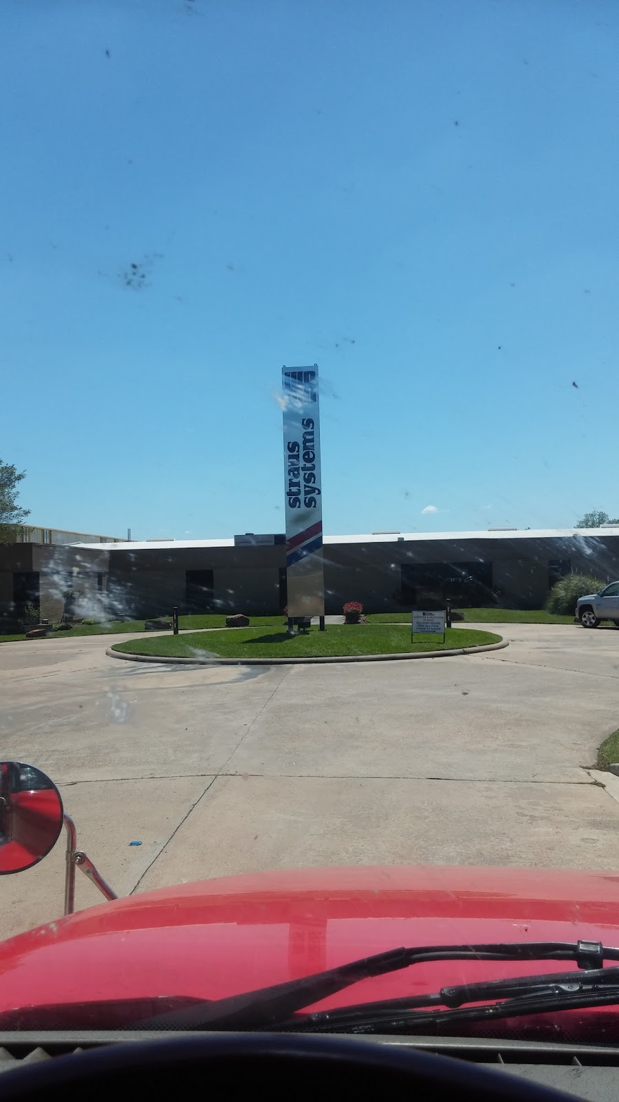 Straus Systems Inc